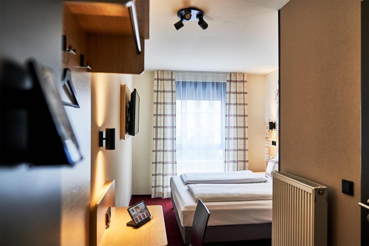 Mcdreams Hotel Muenchen - Messe Feldkirchen  Extérieur photo