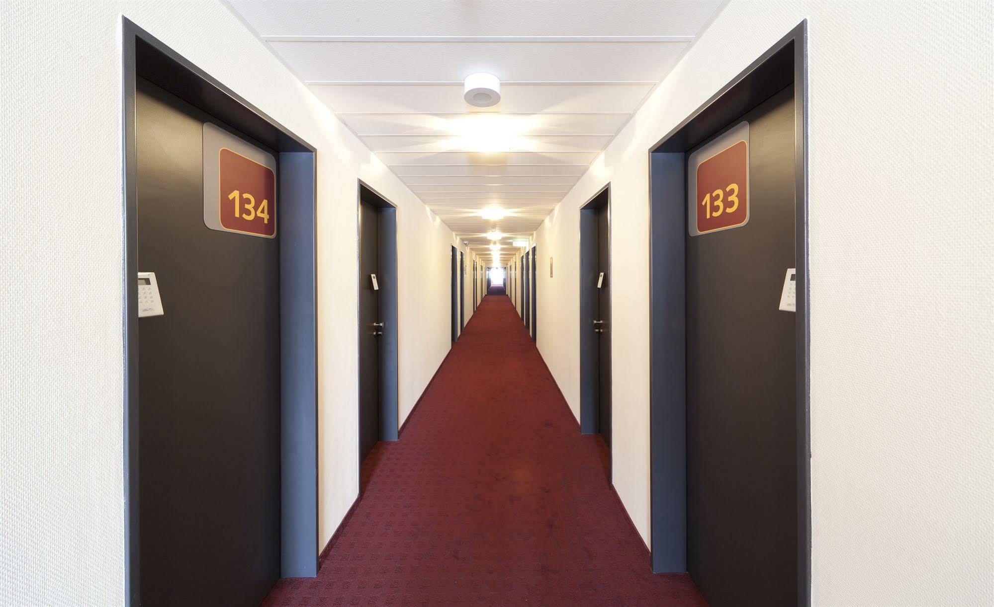 Mcdreams Hotel Muenchen - Messe Feldkirchen  Extérieur photo